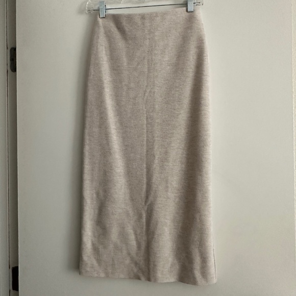 Zara Dresses & Skirts - NWOT Zara Cream Midi Skirt